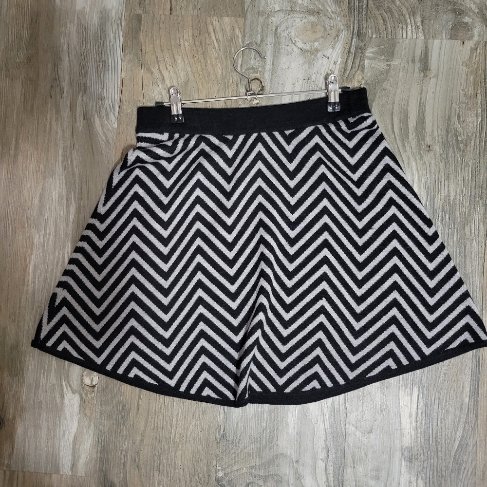 Krimson Klover merino wool blend swing skirt style size small y2k style